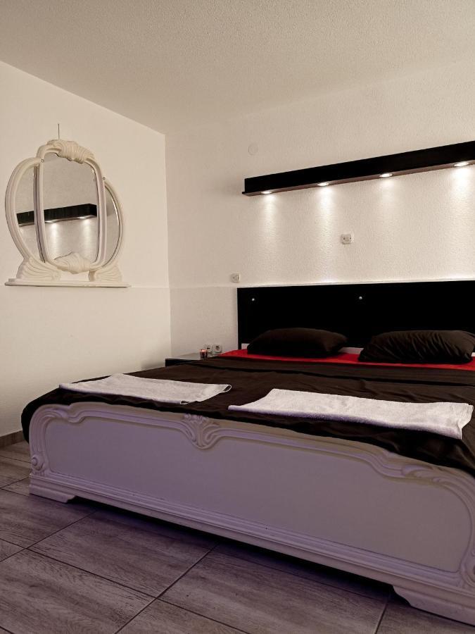 Kice Apartments Ohrid Bagian luar foto